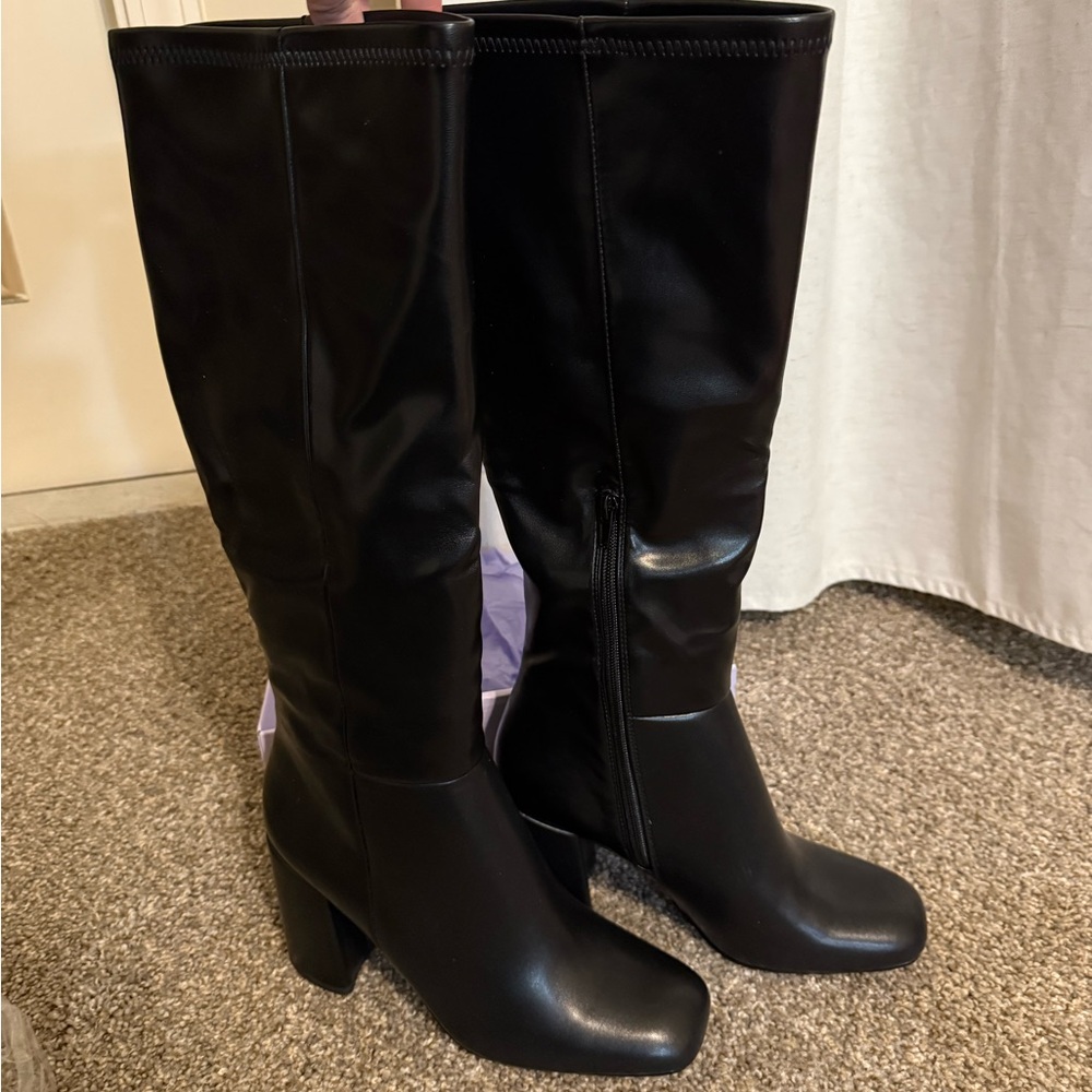 Black Knee-High Women's Boot - Picture 2 of 9